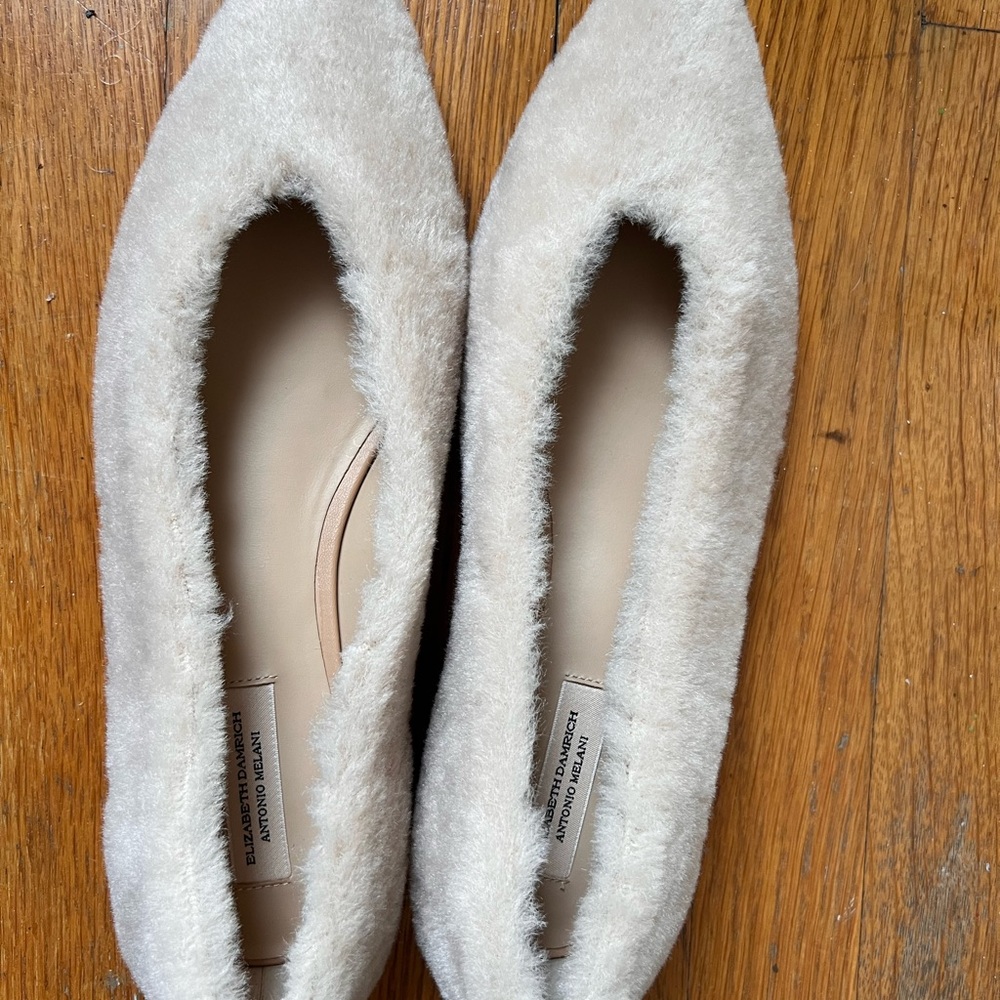 Elizabeth Damrich/ANTONIO MELANI Collab Cream Fur Flats, size 9.5.